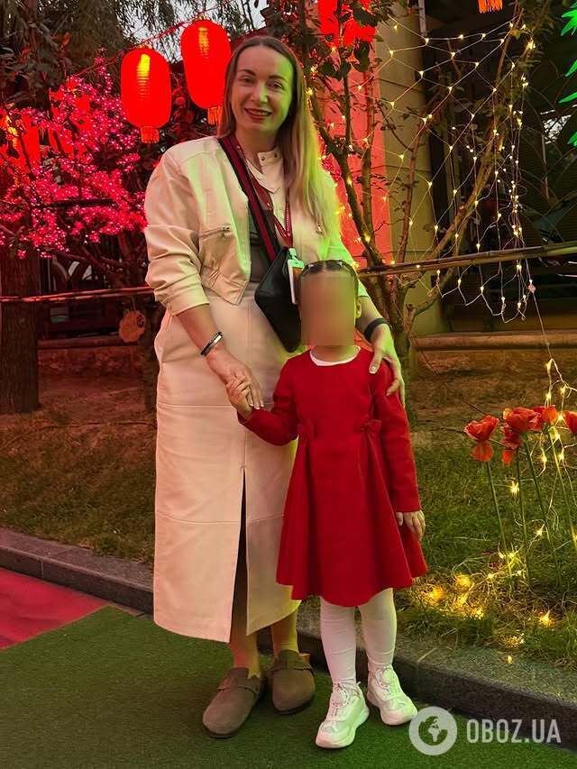 Мама-блогерка з України повела дитину на кремлівський "утрєннік" і грубо відповіла обуреним підписникам