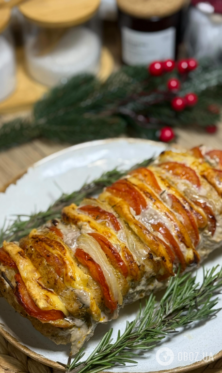 Королівська запечена свинина на свята: додайте всередину часник та сир