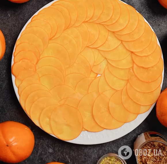 Закуска з хурми для новорічного столу: смак приємно здивує