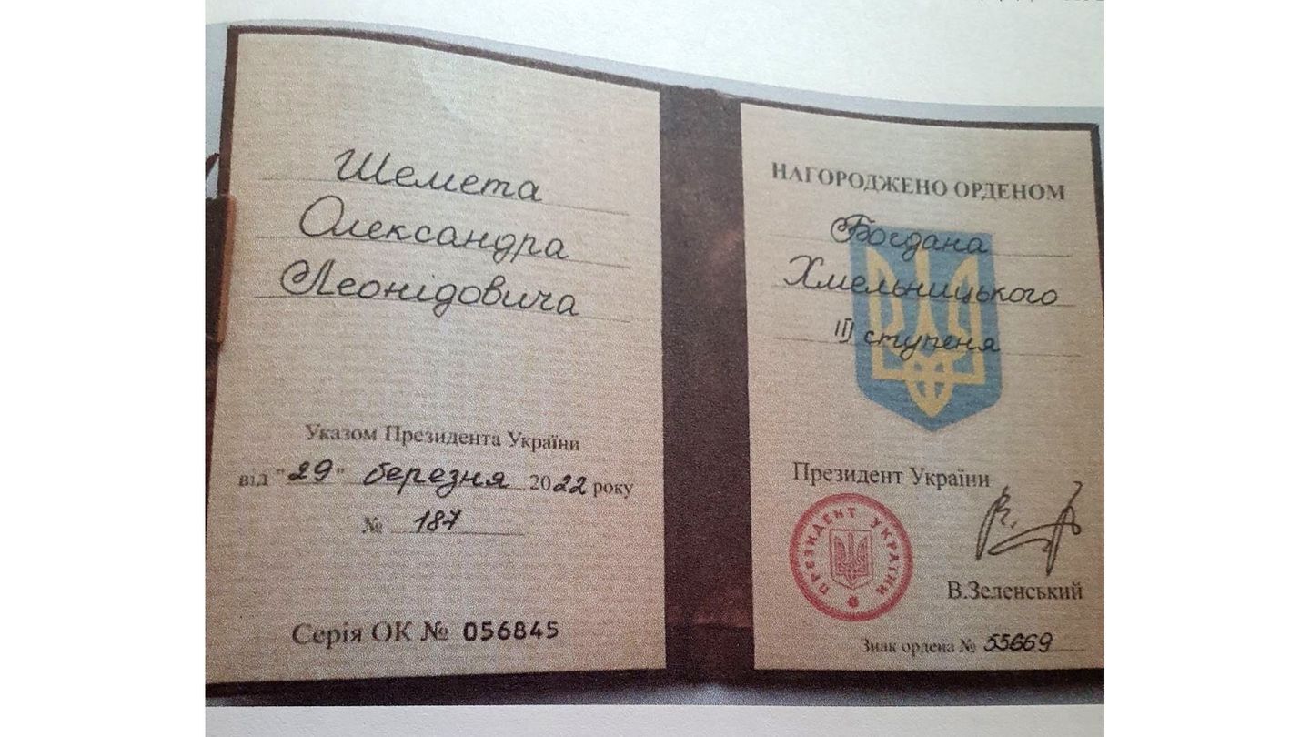 Здійснив останній авіапрорив на "Азовсталь": стало відомо, хто загинув на борту українського вертольота Мі-24. Фото