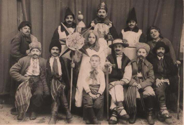 Як колядували 100 років тому: унікальні фото з Волині