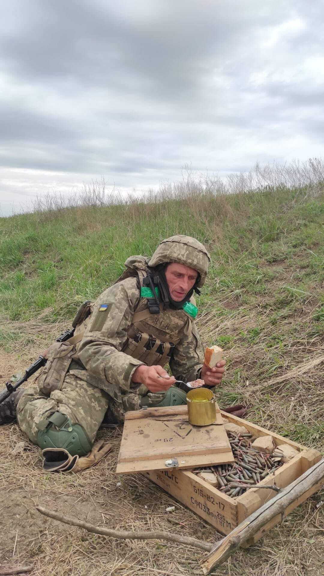 Під Одесою у новому будинку загинула сім'я королеви троянд: сиротами залишилися син і величезні поля квітів