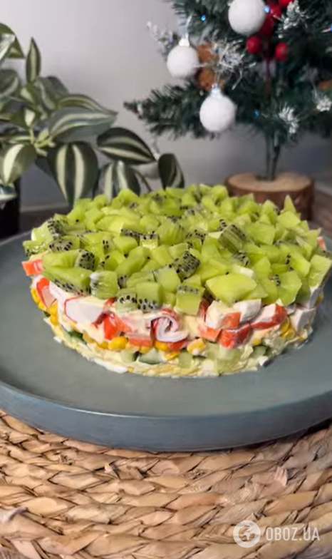 Смачний майонезний салат з ківі: як приготувати святкову страву