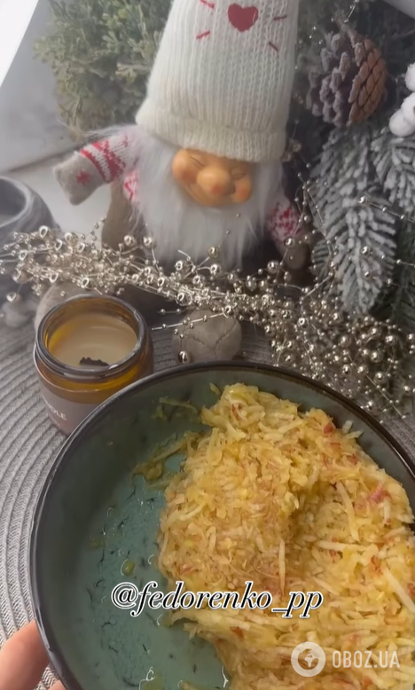 Пухкий яблучний рулет до чаю: готується за лічені хвилини