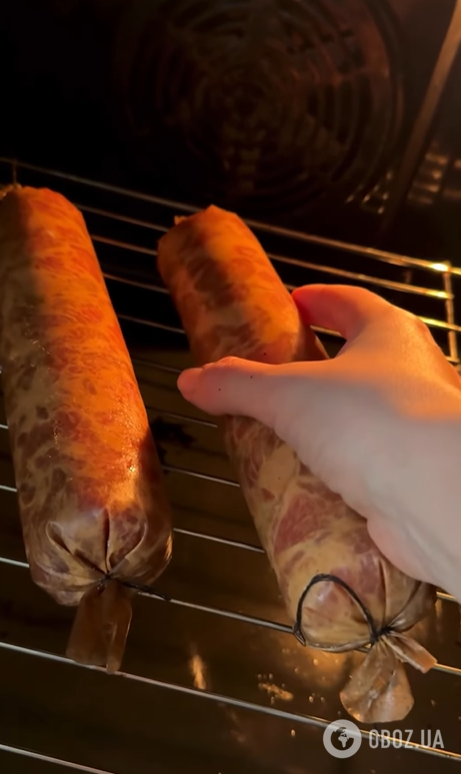 Как приготовить вкусную домашнюю колбасу на праздники: делимся пошаговым рецептом