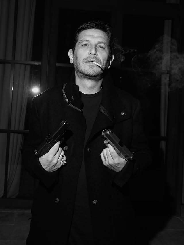 Российский певец-"молчун" неожиданно поддержал Украину на концерте в Польше и поставил крест на возвращении в РФ