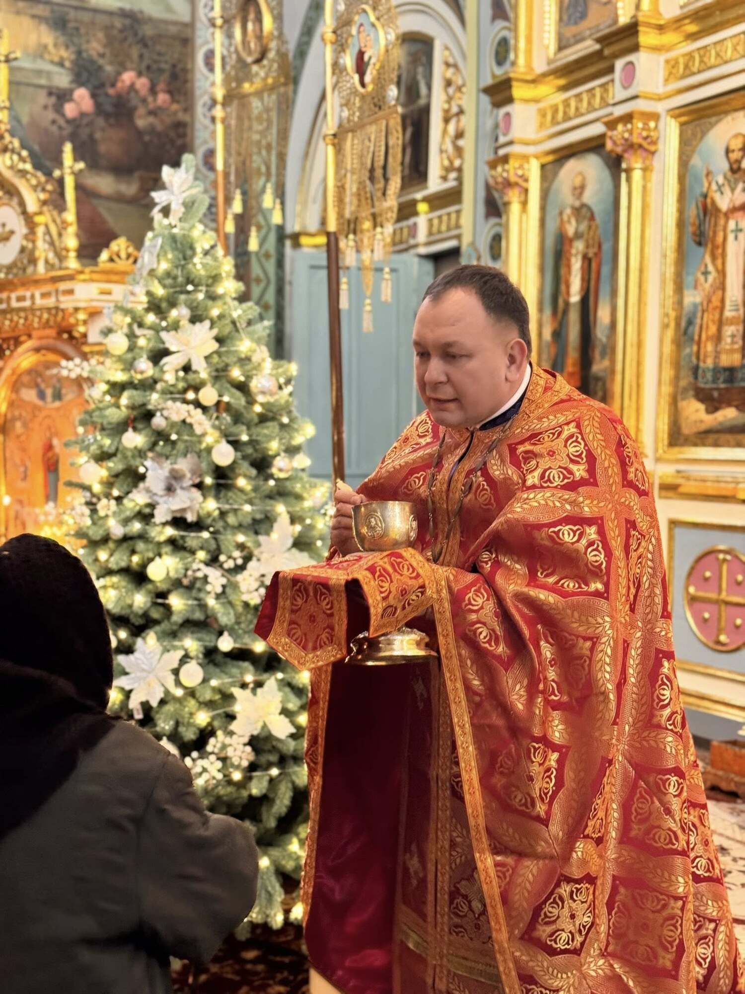 Відомий священник заявив, що має "три броні", та отримав повістку від ТЦК
