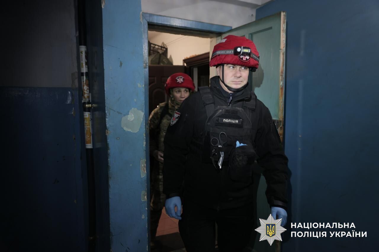 Окупанти атакували Запоріжжя: пошкоджено багатоповерхівки, є постраждалі. Фото і відео