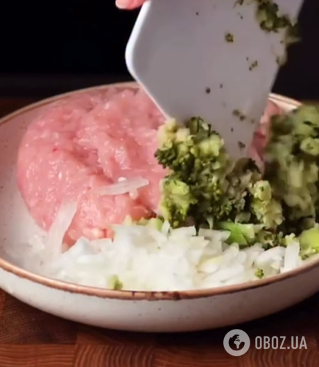 Соковиті курячі котлети на обід: що додати у фарш для вдалого смаку