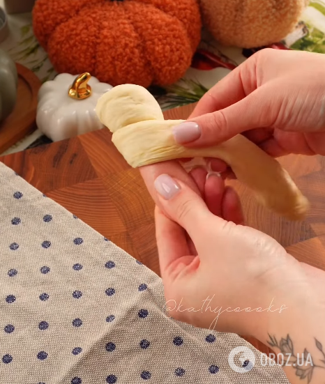 Найсмачніші домашні сосиски в тісті: як приготувати