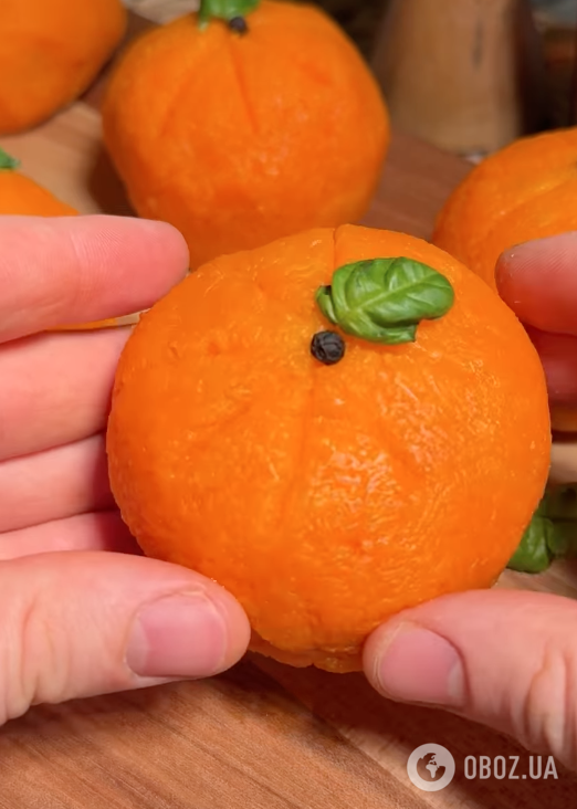 Новорічна смачна закуска "Мандаринки": ділимося легким рецептом