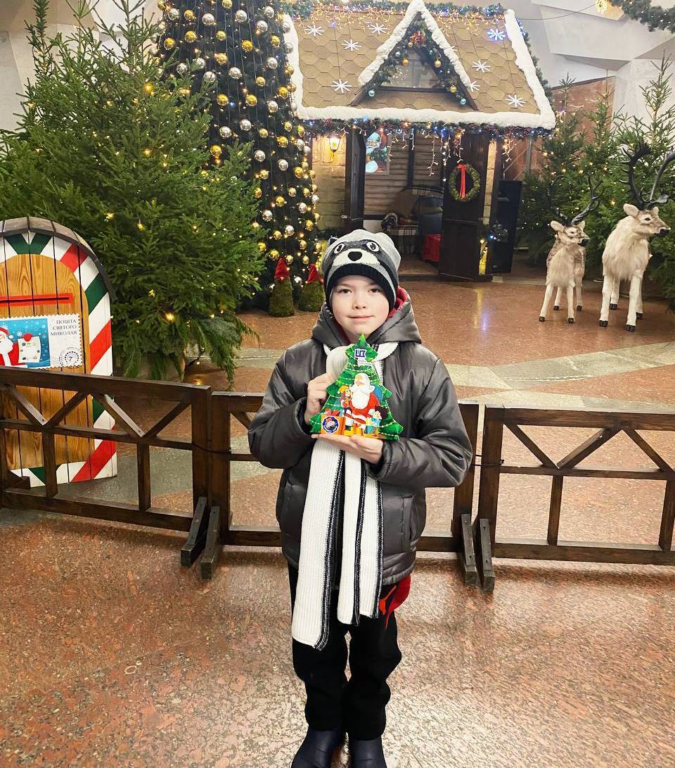 За крок до фронту: як діти Донеччини зустрічають Різдво