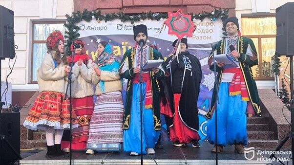 Українські різдвяні традиції: у Дніпрі відбувся фінал міського фестивалю вертепів "Україна колядує"