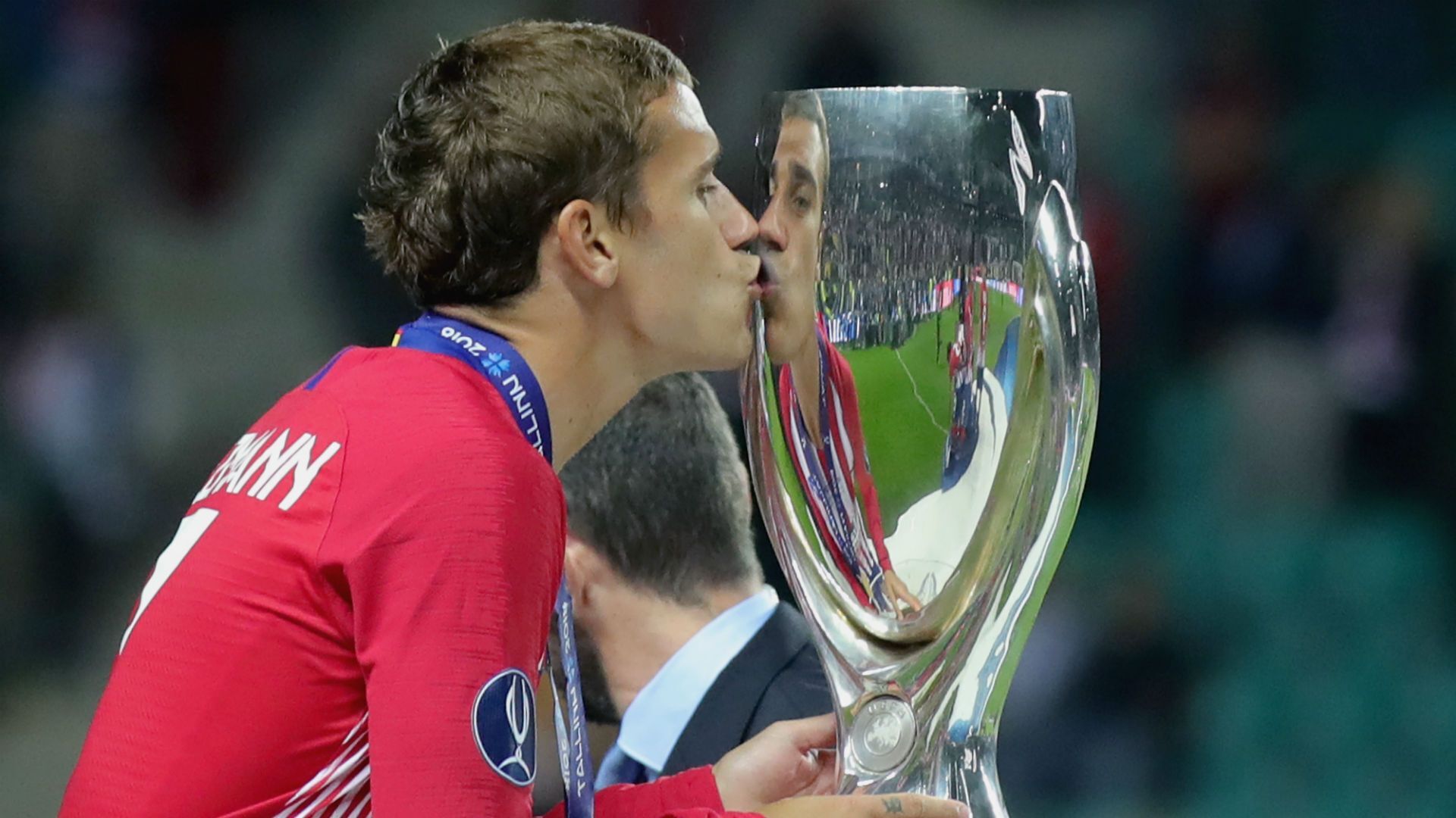 Их всего 12. Кто из действующих футболистов имеет больше 100 матчей в Лиге чемпионов