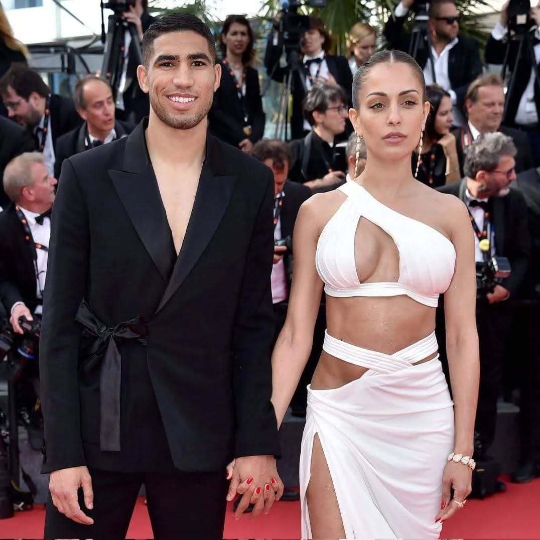 Жена, бросившая Арабского Бекхэма, попросилась назад, узнав о повышении зарплаты футболиста до 28 млн евро в год