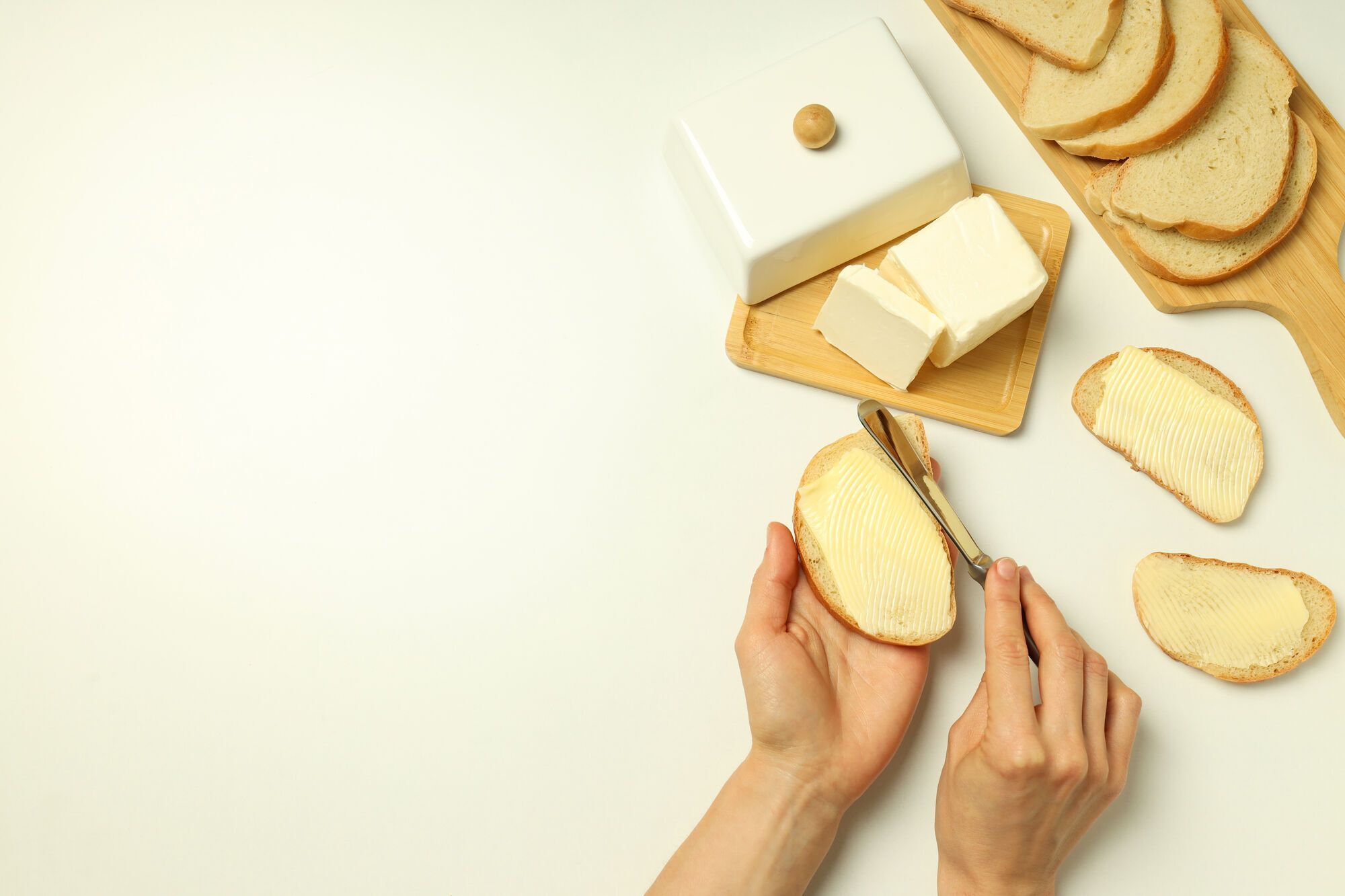 Як відрізнити натуральне вершкове масло від підробки: 3 найкращі способи