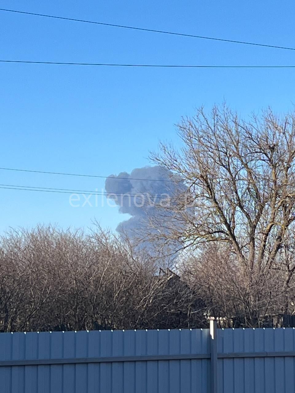 Була серія вибухів: у Росії уражено Новошахтинський нафтопереробний завод, спалахнула пожежа. Фото і відео