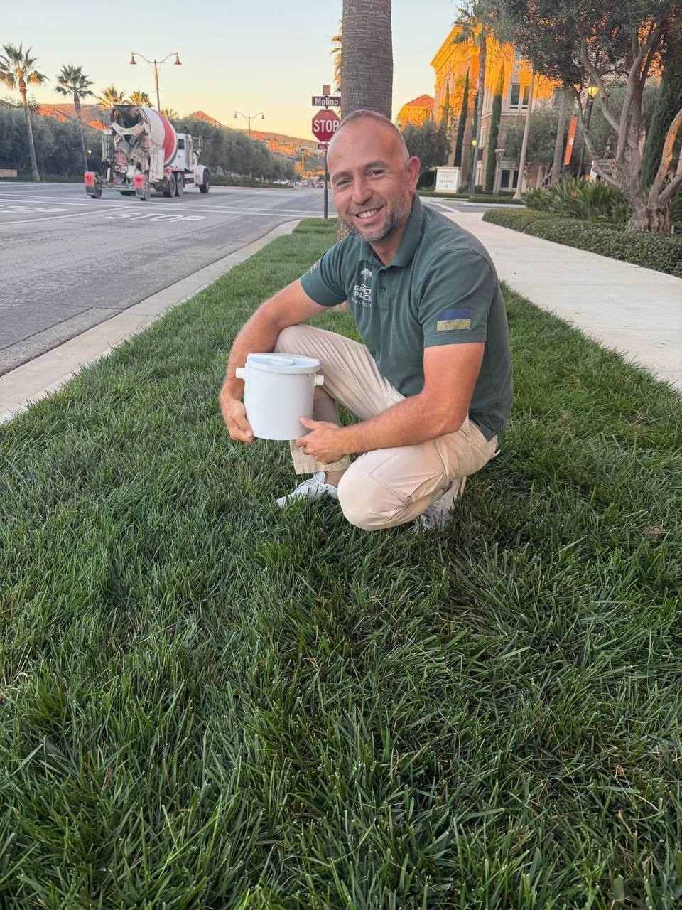 Їхні клієнти – Starbucks і Coca-Cola. Українські інноватори розробили нову технологію для догляду за газонами у США