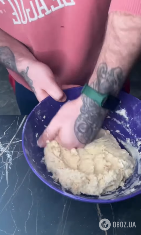 Культовый торт "Еловая изба" с вишнями: делимся пошаговым рецептом