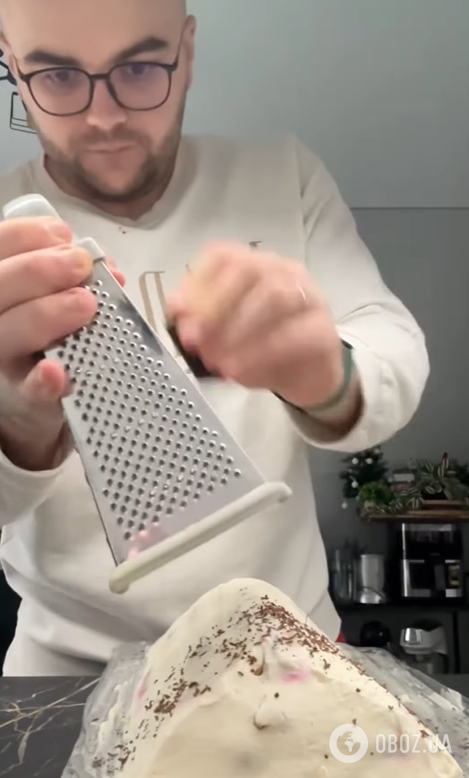 Культовый торт "Еловая изба" с вишнями: делимся пошаговым рецептом