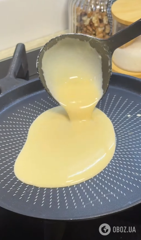 Вместо привычных бутербродов: как приготовить изысканную закуску из блинов с красной икрой