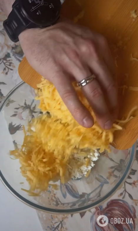 Швидкий сирний пиріг з тіста філо: приготуйте на обід за лічені хвилини