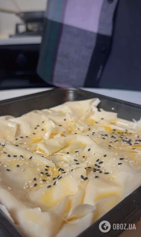 Швидкий сирний пиріг з тіста філо: приготуйте на обід за лічені хвилини