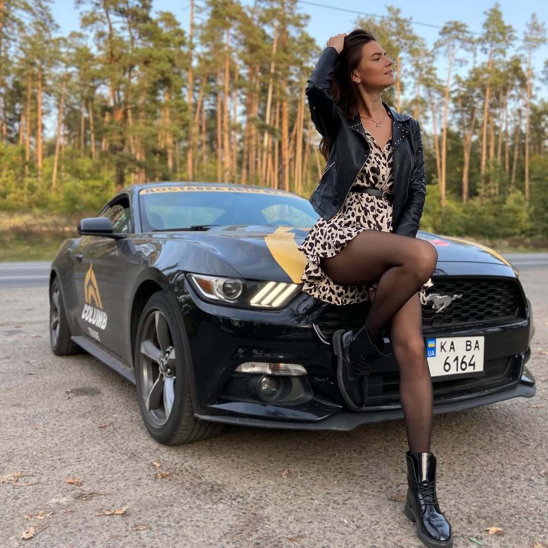 Кинула ТБ і відкрила книгарню в Німеччині. Куди зникла Олександра Лобода: який зараз вигляд має ексведуча "Профутболу"