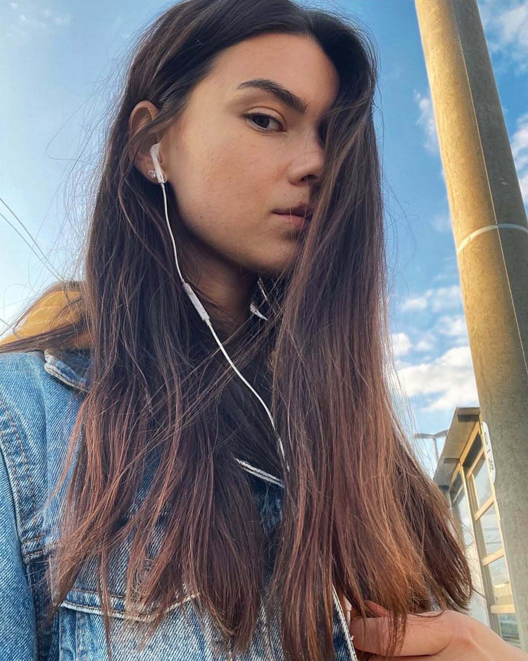 Кинула ТБ і відкрила книгарню в Німеччині. Куди зникла Олександра Лобода: який зараз вигляд має ексведуча "Профутболу"