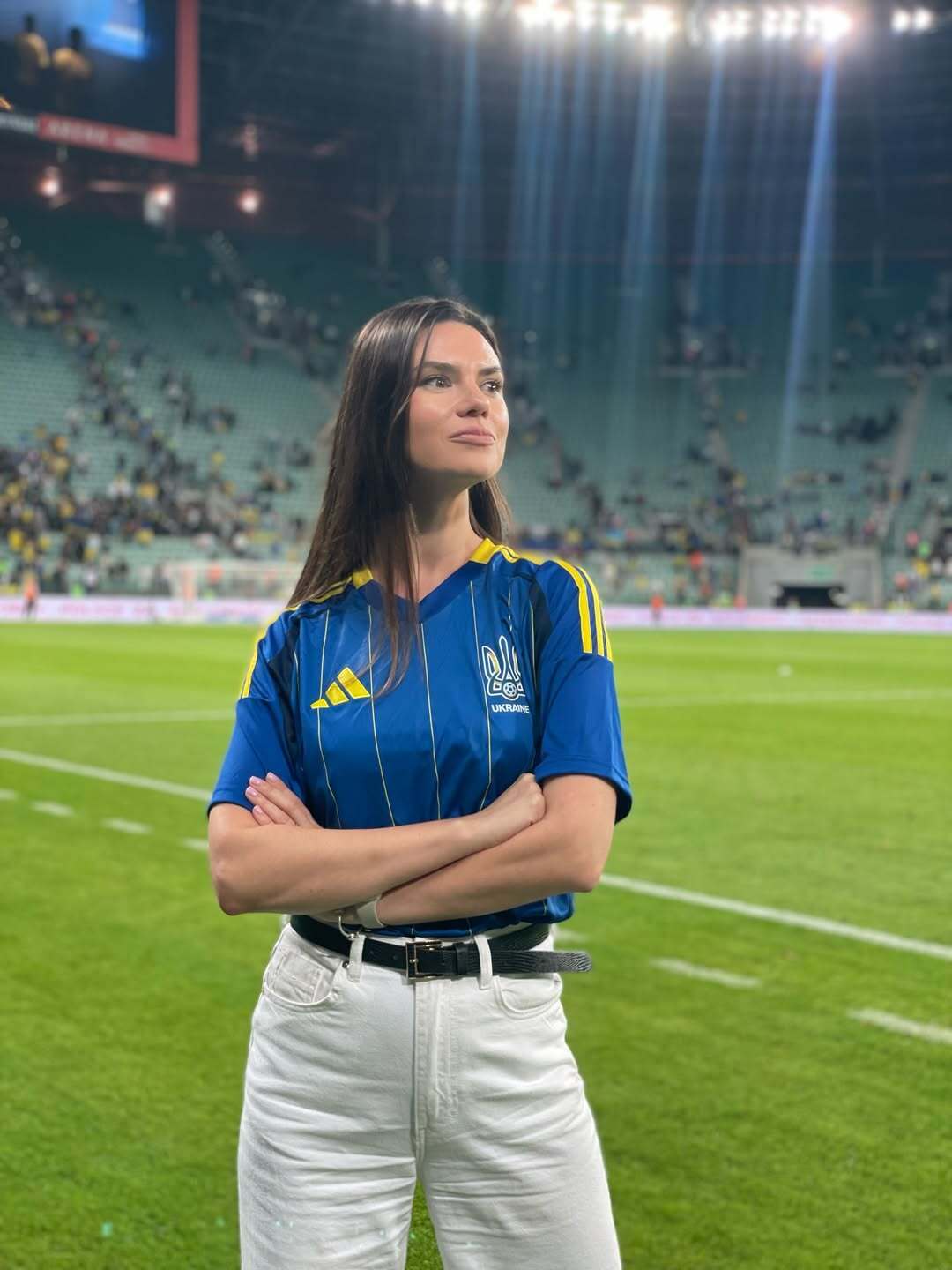 Кинула ТБ і відкрила книгарню в Німеччині. Куди зникла Олександра Лобода: який зараз вигляд має ексведуча "Профутболу"