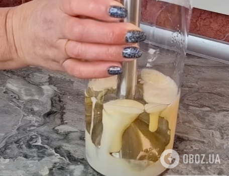 Густий домашній майонез з одного яйця: найпростіший рецепт смачного соусу