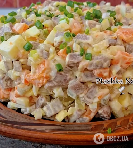 Новогодний оливье без колбасы: рассказываем, чем заманить главный ингредиент