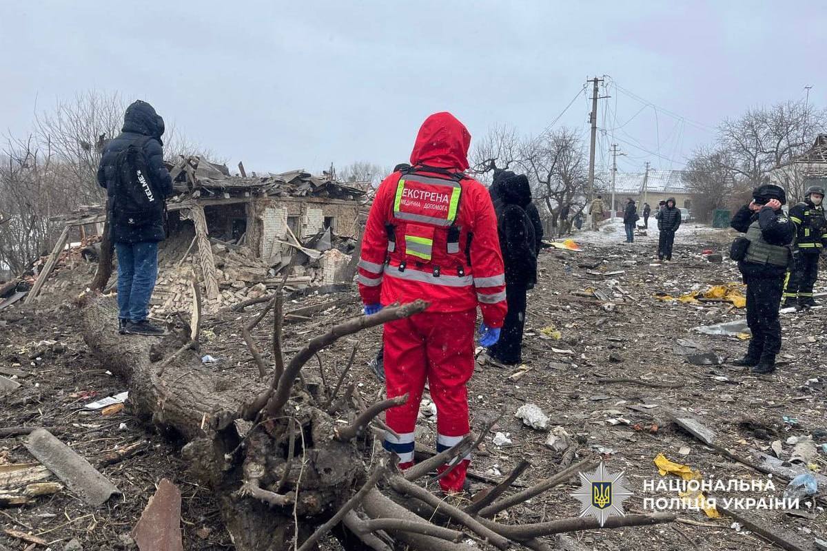 Оккупанты нанесли ракетный удар по Умани: есть разрушения жилой инфраструктуры, среди раненых – дети. Фото и видео