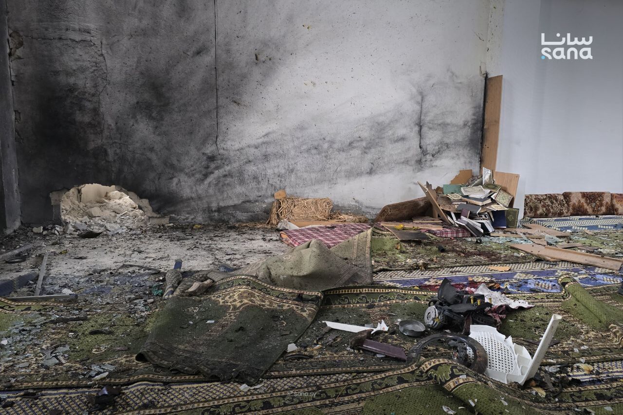 В Сирии в результате теракта в мечети погибли восемь человек, еще 18 ранены: все подробности. Фото