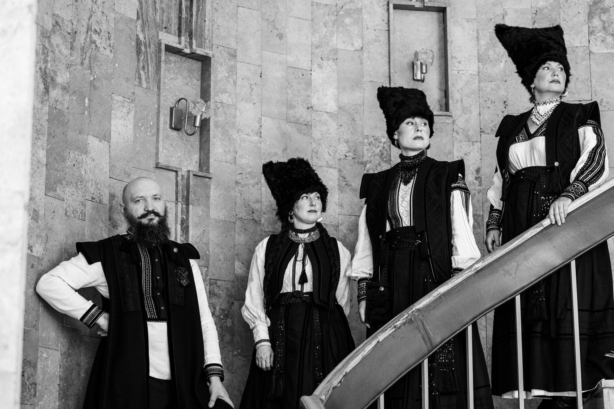 Символ свободи та повернення додому: "ДахаБраха" презентували новий альбом "Птах"