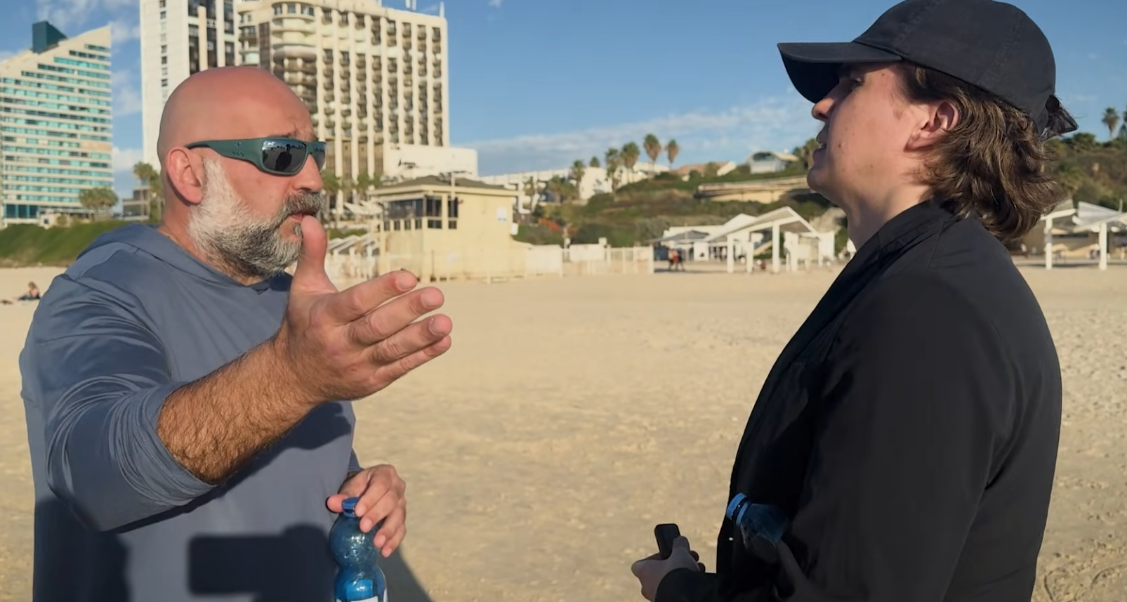 "Не сразу узнали": журналисты разыскали Миндича и Цукермана в Израиле. Видео