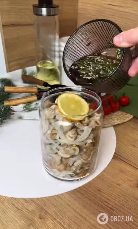 Як смачно замаринувати печериці для святкового столу: безпрограшна закуска