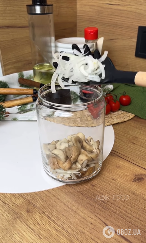 Як смачно замаринувати печериці для святкового столу: безпрограшна закуска