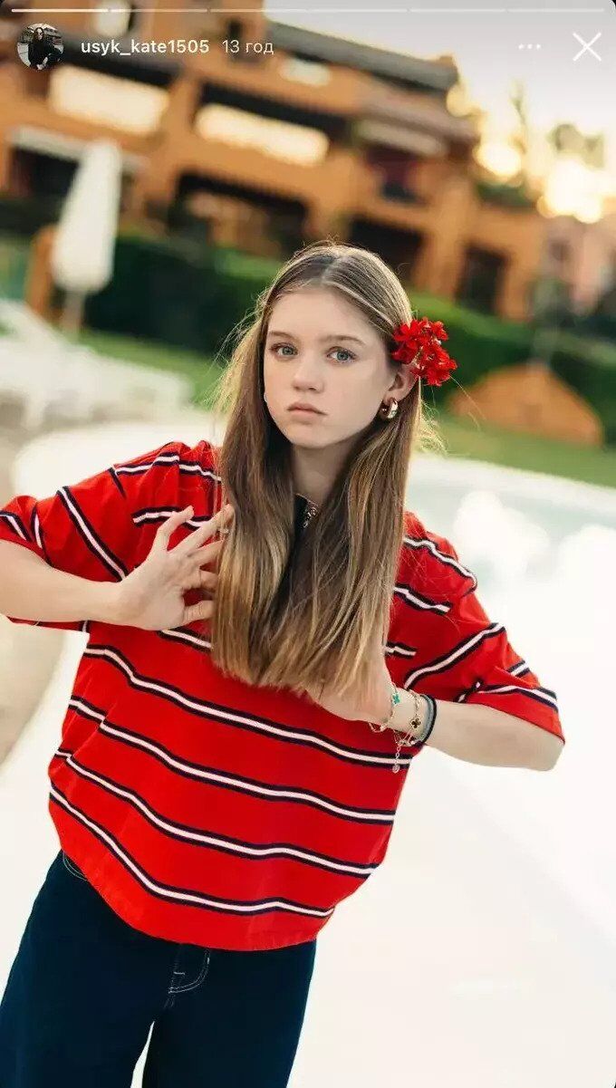 Усик приїхав на бій в Ер-Ріяд зі старшою донькою. Який зараз вигляд має доросла Ліза. Фото