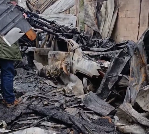 "Двигун від дрона в дитячій кімнаті": чоловік розповів про пряме влучання в будинок у Києві. Відео