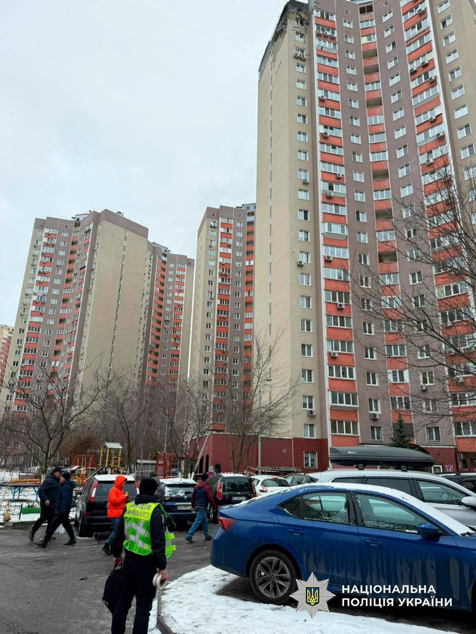 Повреждены здания в семи районах Киева, есть пострадавшие: Кличко рассказал о последствиях атаки РФ. Фото и видео