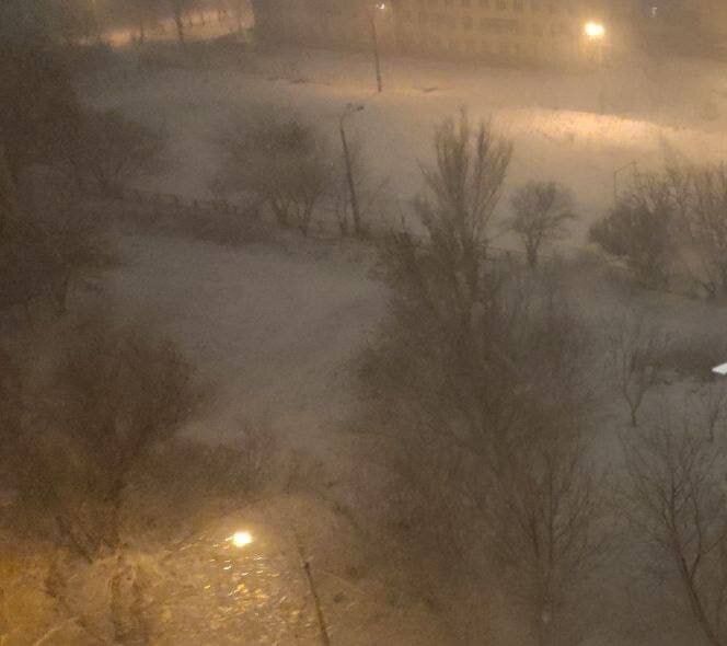 Київ засипає снігом.