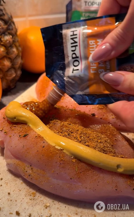 Сочное куриное филе в духовке: как приготовить, чтобы мясо не было сухим