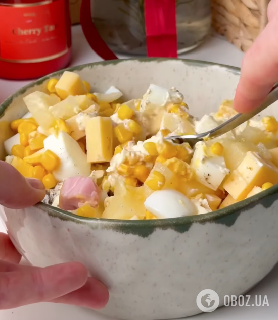 Сытный и вкусный салат с ананасами и филе для новогоднего стола: легкий рецепт блюда