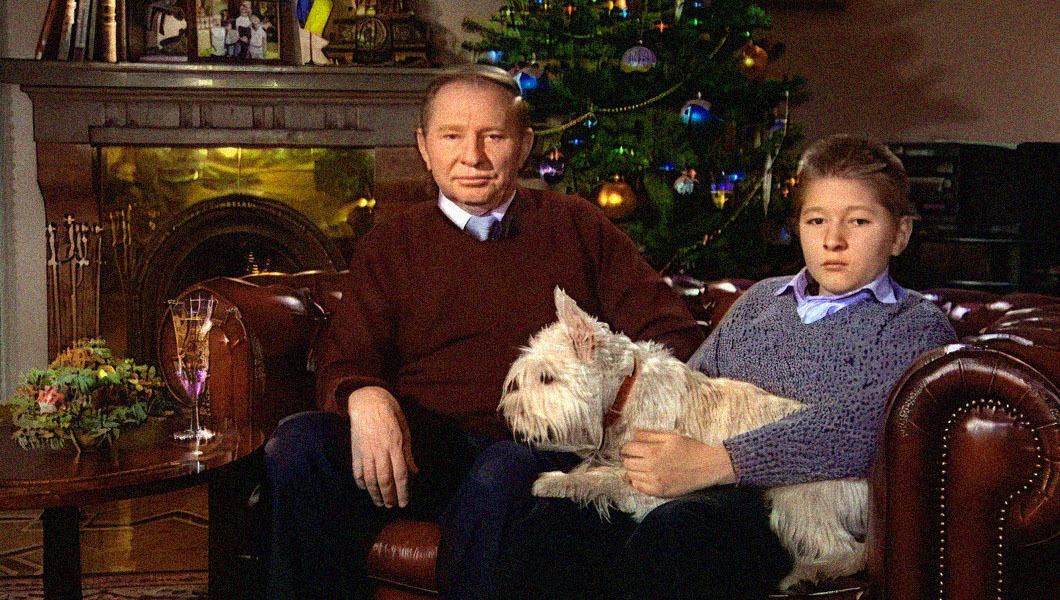 Советчина, скандалы и мемы: эволюция новогодних поздравлений украинских президентов