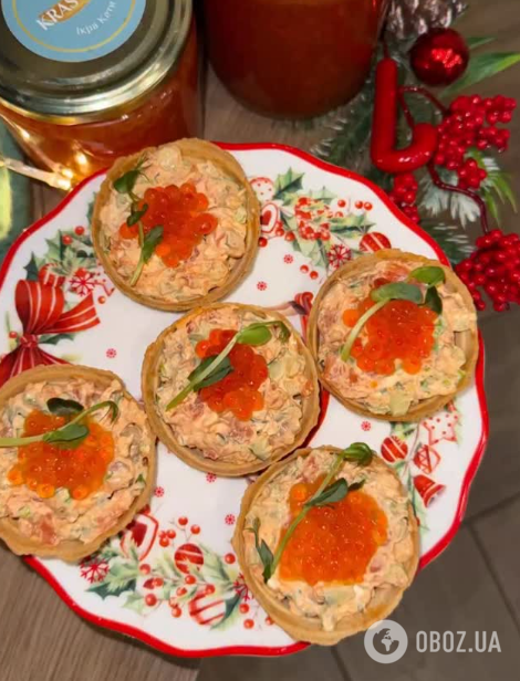 Праздничные тарталетки с красной рыбой и икрой на Новый год: вариант изысканной закуски на скорую руку