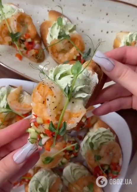 Праздничные брускетты с креветками на Новый год: делимся рецептом изысканной закуски