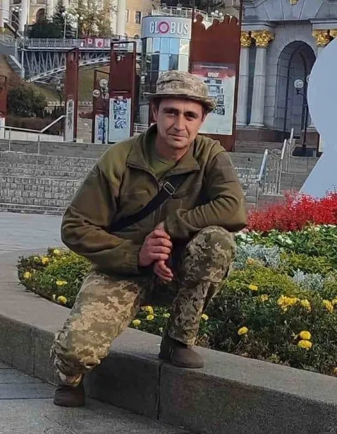 Без отца остались две дочери: в боях в Донецкой области погиб пулеметчик с Днепропетровщины. Фото