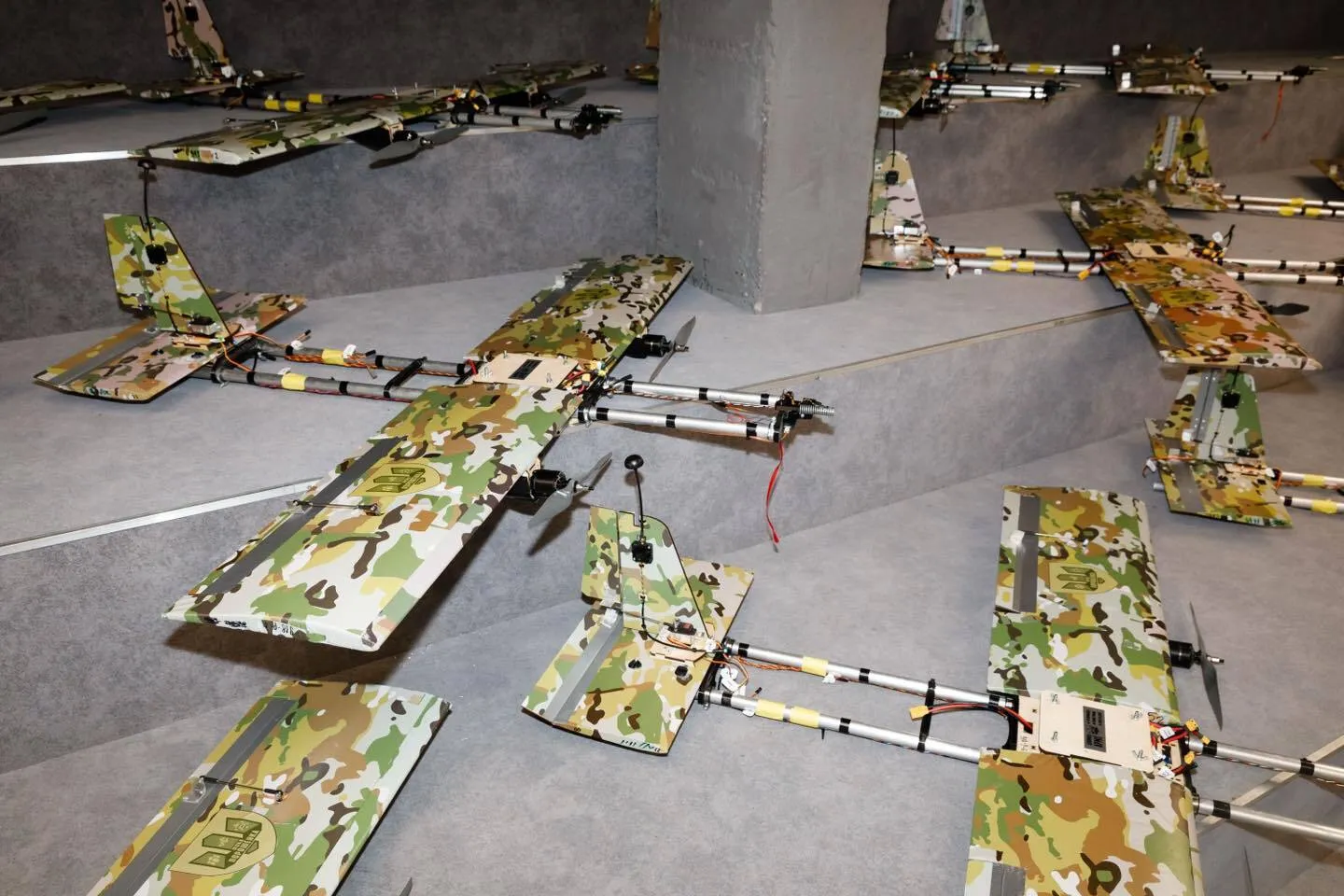 "Військові просили – ми зробили": Порошенко відправив на фронт нові вітчизняні дрони "Блискавка"