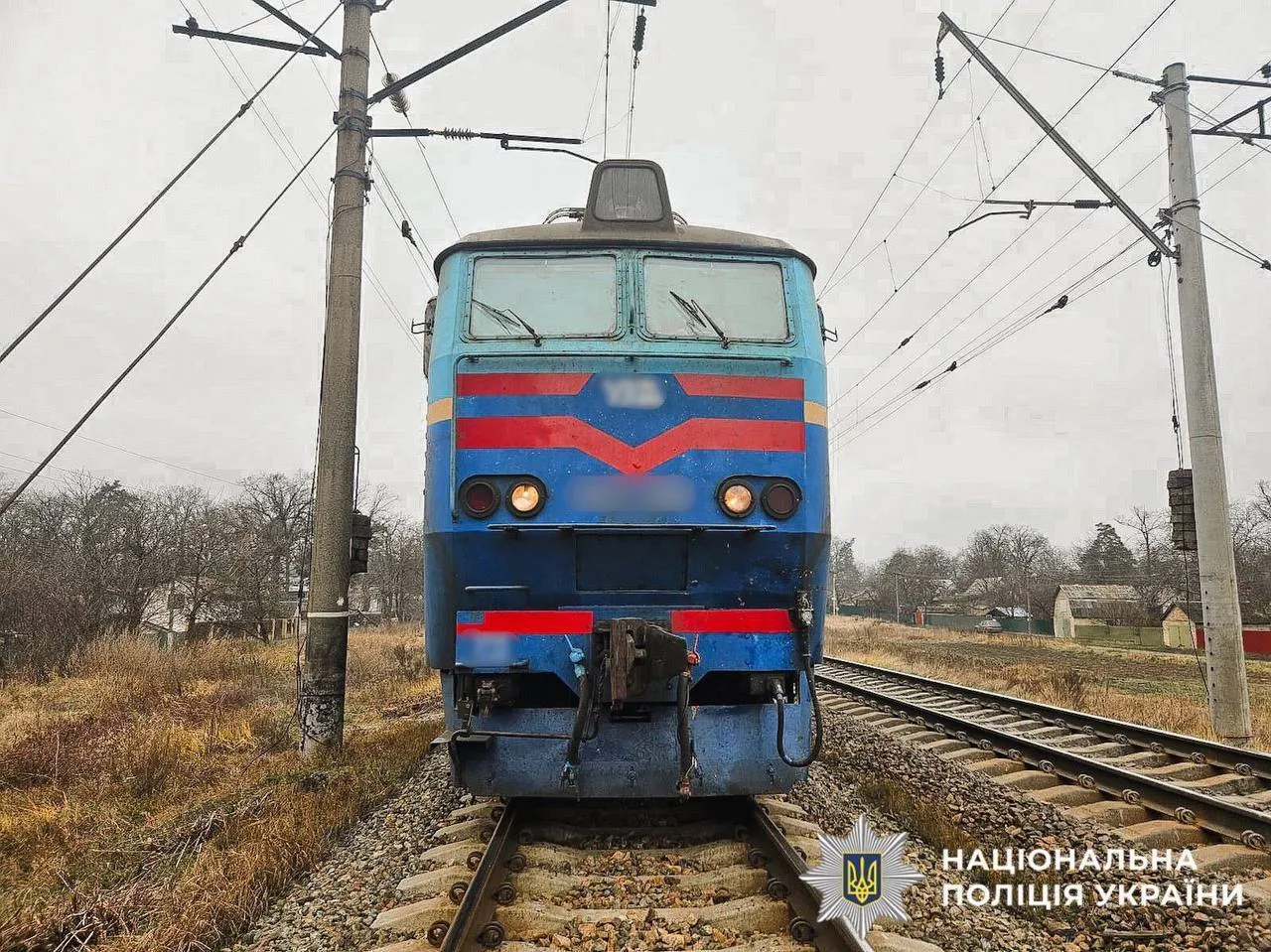Під Києвом потяг збив на смерть чоловіка. Подробиці трагедії та фото